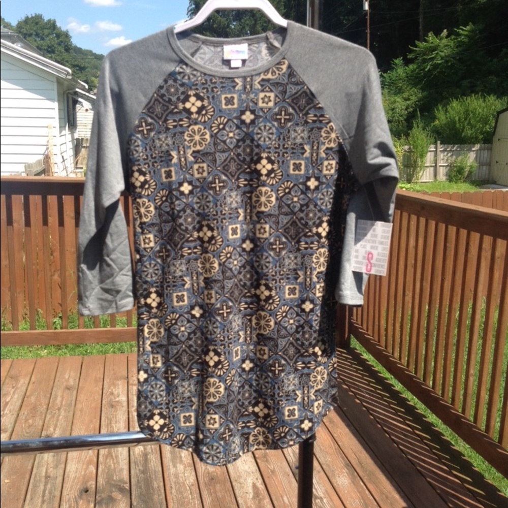 Lularoe Randy Shirt
